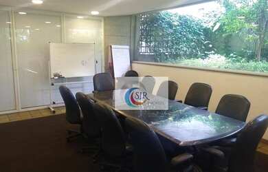 Imagem: O depósito possui 2 Vagas na garagem, 272m² de Área, Imóvel