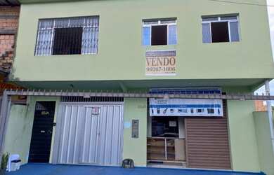 Imagem: A casa possui 4 Dormitórios, 3 Banheiros, 5 Vagas na garagem