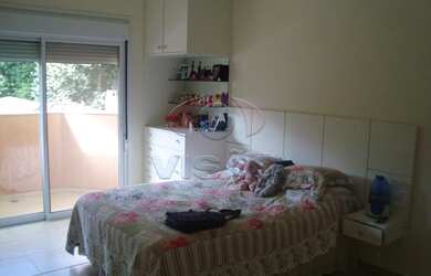 Imagem: A casa em condomínio possui 4 Dormitórios, 5 Banheiros, 5