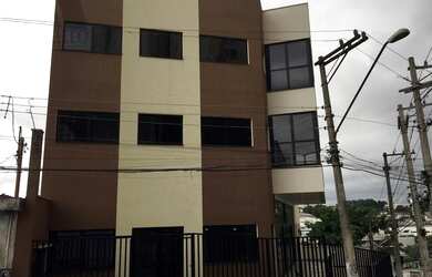 Imagem: O depósito possui 5 Vagas na garagem e 1000m² de Área e está