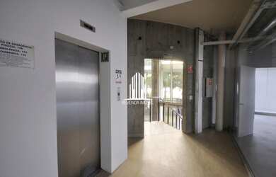 Imagem: O depósito possui 1.970m² de Área e está localizado em