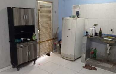 Imagem: A casa possui 2 Dormitórios, 1 Banheiro, 40m² de Área e