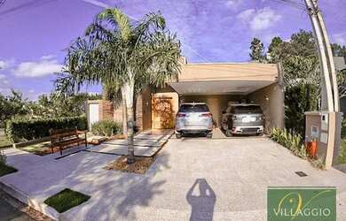 Imagem: A casa em condomínio possui 3 Dormitórios, 5 Banheiros, 4