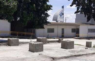 Imagem: O depósito possui 5 Vagas na garagem, 1.200m² de Área e