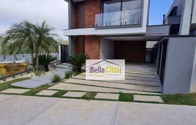 Imagem: A casa em condomínio possui 3 Dormitórios, 4 Banheiros, 4