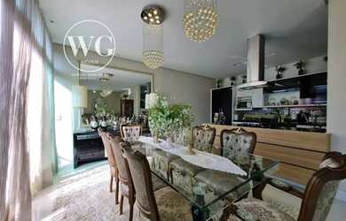 Imagem: A casa em condomínio possui 4 Dormitórios, 5 Banheiros, 3