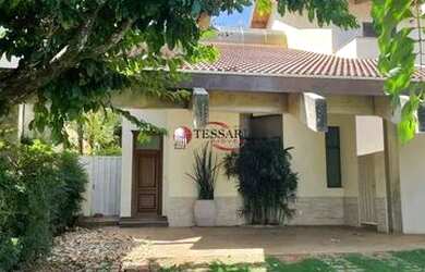 Imagem: A casa em condomínio possui 4 Dormitórios, 5 Banheiros, 4