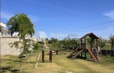 Imagem 4: Venda Sobrado com 250 m², 4 dormitório s , 2 vaga s . Urbanova VII,...