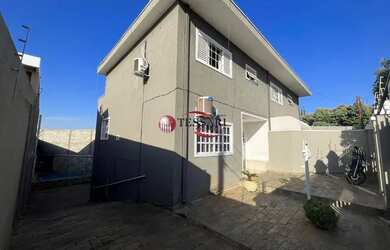 Imagem: O depósito à venda possui e está localizado em Jardim Dos