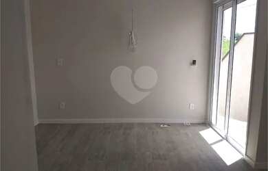 Imagem: A casa em condomínio possui 3 Dormitórios, 4 Banheiros, 4