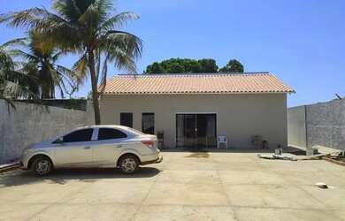 Imagem: A casa possui 5 Dormitórios, 5 Banheiros, 5 Vagas na garagem