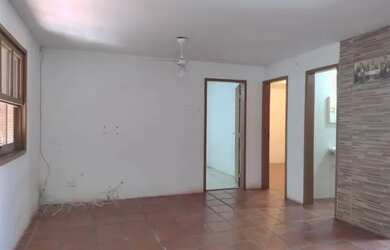 Imagem 7: Casa, com piscina, edícula, fogão a lenha , forno e churrasqueira