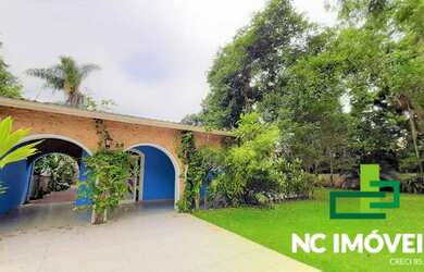 Imagem: A casa em condomínio possui 3 Dormitórios, 2 Banheiros, 200m²