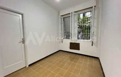 Imagem: O apartamento possui 2 Dormitórios, 2 Banheiros e 79m² de