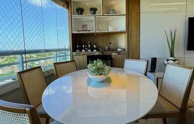 Imagem: O apartamento possui 3 Dormitórios, 5 Banheiros, 2 Vagas na