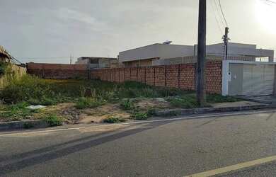 Imagem: O terreno possui 465m² de Área e está localizado em Paraviana