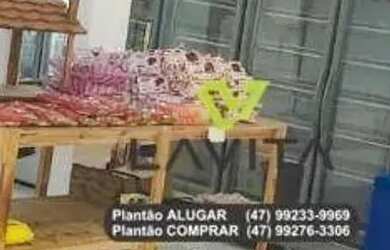 Imagem 8: Loja Fifo Equipada e com Clientela Formada em corredor de serviço no...