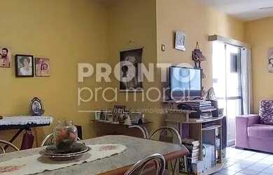 Imagem: O apartamento possui 3 Dormitórios, 1 Banheiro, 1 Vaga na garagem