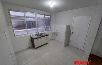 Imagem 5: Excelente Apartamento 3 dormitório s em Estreito - Florianópolis