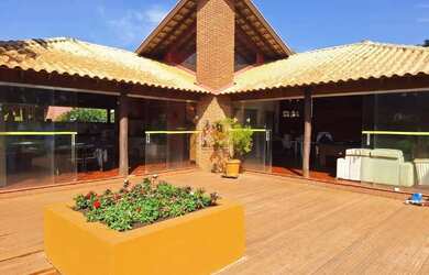 Imagem: A fazenda possui 800m² de Área e está localizado em Centro