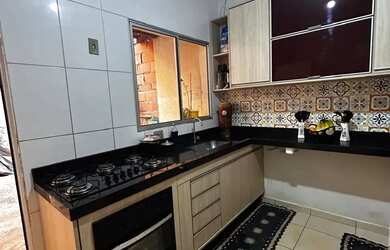 Imagem: A casa em condomínio possui 2 Dormitórios, 2 Banheiros, 1