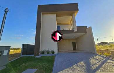 Imagem: A casa em condomínio possui 3 Dormitórios, 4 Banheiros, 4