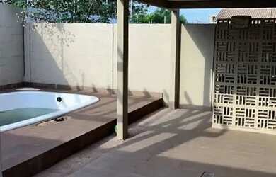 Imagem: A casa em condomínio possui 2 Dormitórios, 1 Banheiro, 3 Vagas