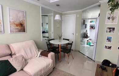 Imagem: O apartamento possui 2 Dormitórios, 1 Banheiro, 1 Vaga na garagem