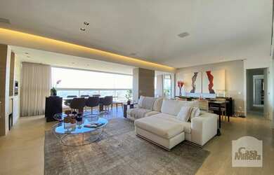 Imagem: O apartamento possui 4 Dormitórios, 4 Banheiros, 3 Vagas na