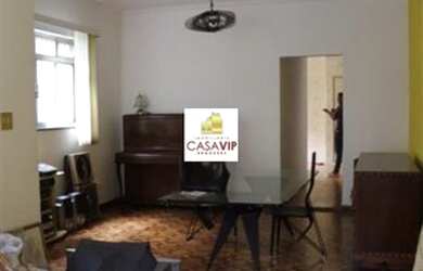 Imagem: A casa possui 3 Dormitórios, 2 Banheiros, 3 Vagas na garagem