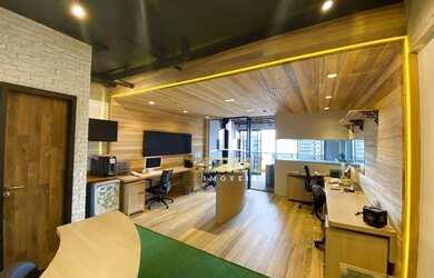 Imagem: O depósito possui 2 Vagas na garagem, 54m² de Área e está