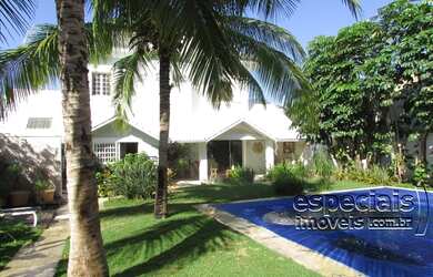 Imagem: A casa em condomínio possui 5 Dormitórios, 5 Banheiros, 2