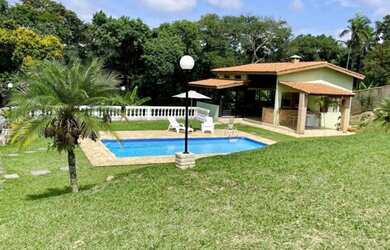 Imagem: A fazenda possui 120m² de Área e está localizado em Centro