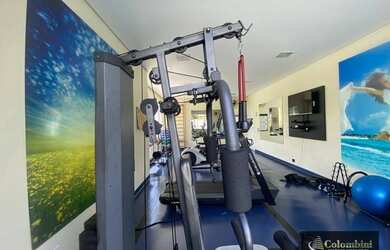 Imagem: O apartamento possui 3 Dormitórios, 1 Banheiro, 2 Vagas na