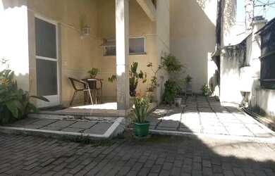 Imagem: A casa em condomínio possui 2 Dormitórios, 2 Banheiros, 1