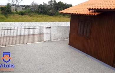Imagem 5: Duas casas recém construídas localizada em Imbituba, situada no bairro...