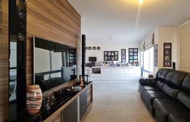 Imagem: O apartamento na cobertura possui 3 Dormitórios, 5 Banheiros