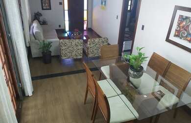 Imagem: A casa em condomínio possui 3 Dormitórios, 2 Banheiros, 2