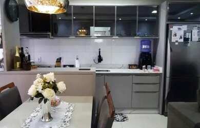 Imagem: O apartamento possui 2 Dormitórios, 1 Banheiro, 1 Vaga na garagem