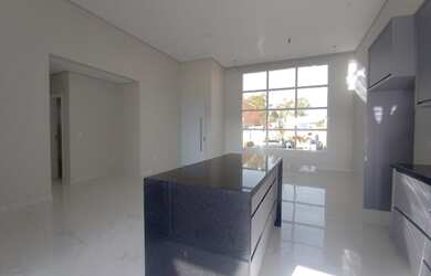 Imagem 9: Linda casa no Jardim Laguna