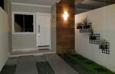 Imagem: A casa possui 2 Dormitórios, 2 Banheiros, 1 Vaga na garagem