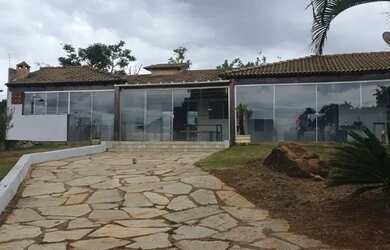 Imagem: A casa em condomínio possui 2 Dormitórios, 3 Banheiros, 3