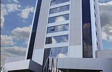 Imagem: O depósito possui 3 Vagas na garagem, 104m² de Área e está