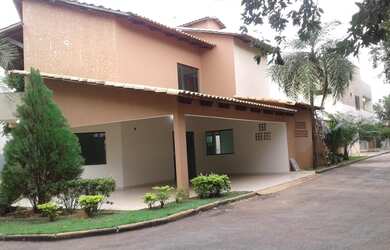 Imagem: A casa possui 1 Dormitório, 1 Banheiro, 200m² de Área e