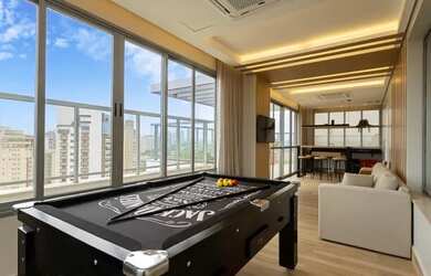 Imagem: O apartamento possui 1 Dormitório, 1 Banheiro, 1 Vaga na garagem