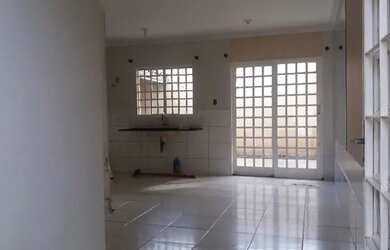 Imagem 4: Casa 3 qtos com Suíte em Condomínio Fechado Águas Lindas