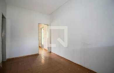 Imagem: A casa possui 1 Dormitório, 1 Banheiro, 79m² de Área e está