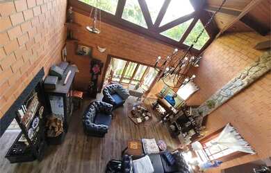 Imagem 3: Linda Casa a Venda na Serra da Cantareira no Condomínio Alpes da Cantareira