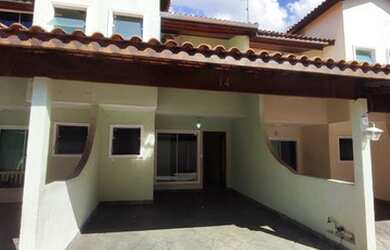 Imagem: A casa em condomínio possui 2 Dormitórios, 2 Banheiros, 2