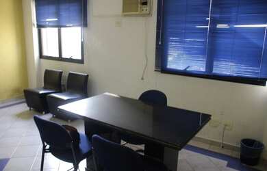 Imagem: O depósito possui 1 Vaga na garagem, 32m² de Área e está